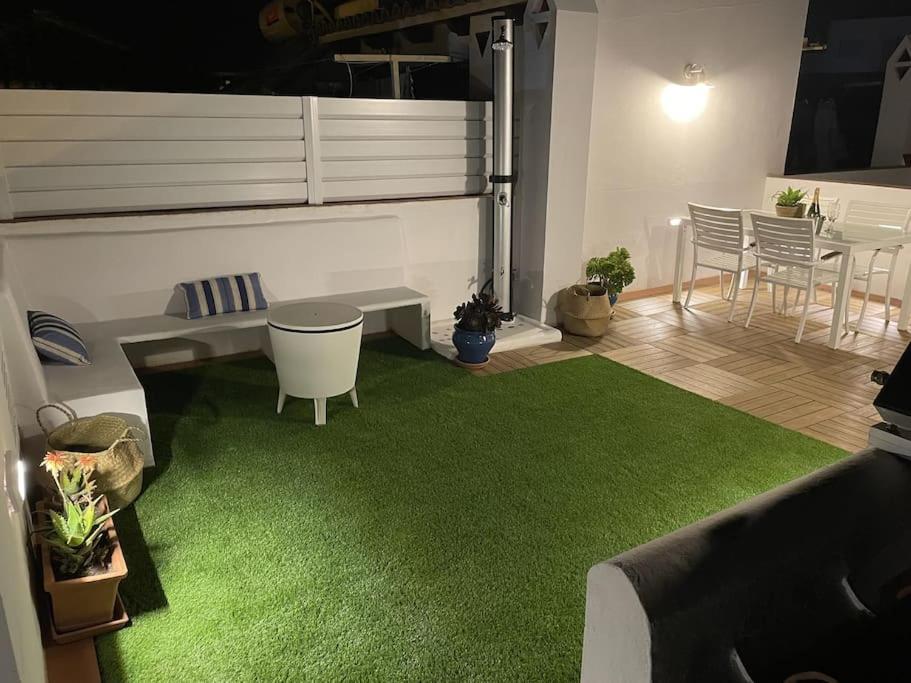 Casa Lola Conil, Azotea Al Mar Y Parking Solo Familias O Parejas Villa Conil De La Frontera Bagian luar foto