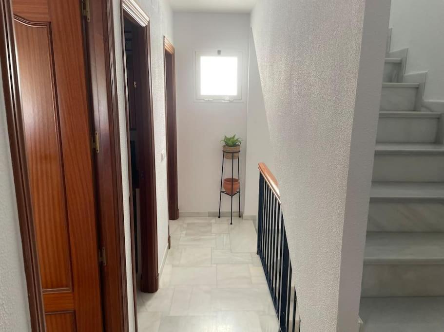 Casa Lola Conil, Azotea Al Mar Y Parking Solo Familias O Parejas Villa Conil De La Frontera Bagian luar foto