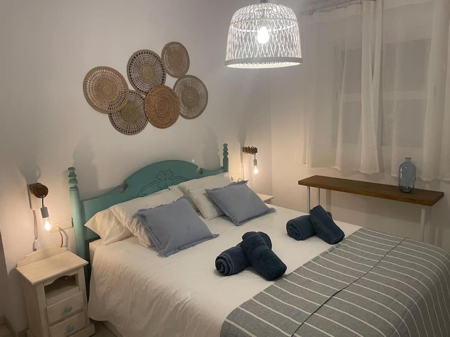 Casa Lola Conil, Azotea Al Mar Y Parking Solo Familias O Parejas Villa Conil De La Frontera Bagian luar foto