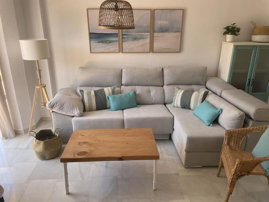 Casa Lola Conil, Azotea Al Mar Y Parking Solo Familias O Parejas Villa Conil De La Frontera Bagian luar foto