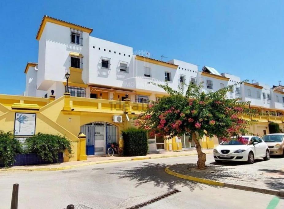 Casa Lola Conil, Azotea Al Mar Y Parking Solo Familias O Parejas Villa Conil De La Frontera Bagian luar foto